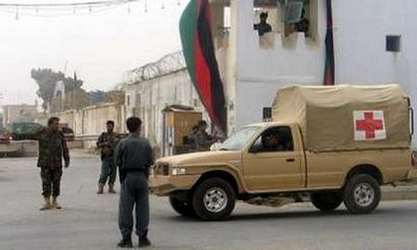 Toyota_light_truck_ambulance_Afghanistan_Afghan_Army_07september2008_news_001.jpg
