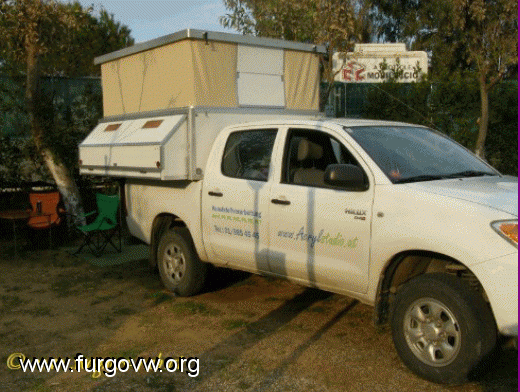 travelbox020.gif