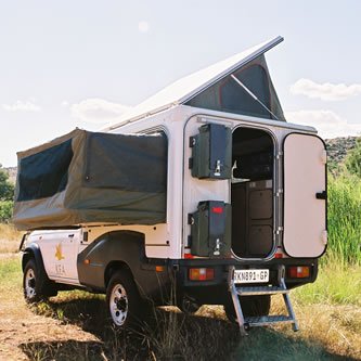 trax_detail1.jpg