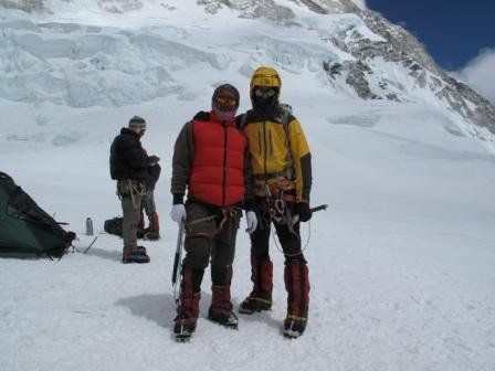 Tunç ve Dawa - Makalu Nisan 2010.jpg