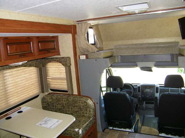 VP1906990_8a1.jpg