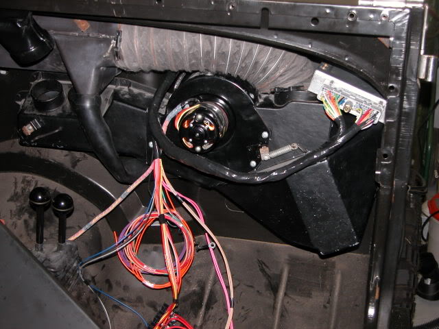 WiringHole005.jpg