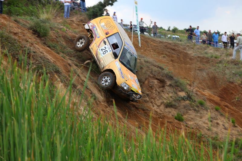 yaris1.jpg