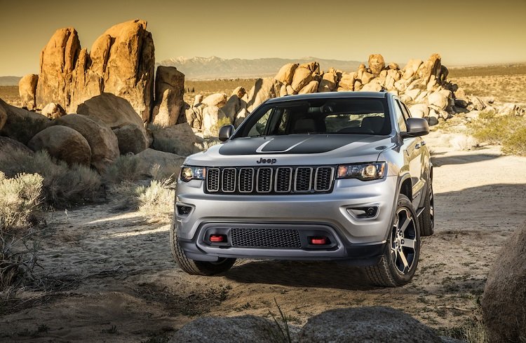 zorlu-arazilerin-yeni-krali-2017-jeep-grand-cherokee-trailhawk.jpg