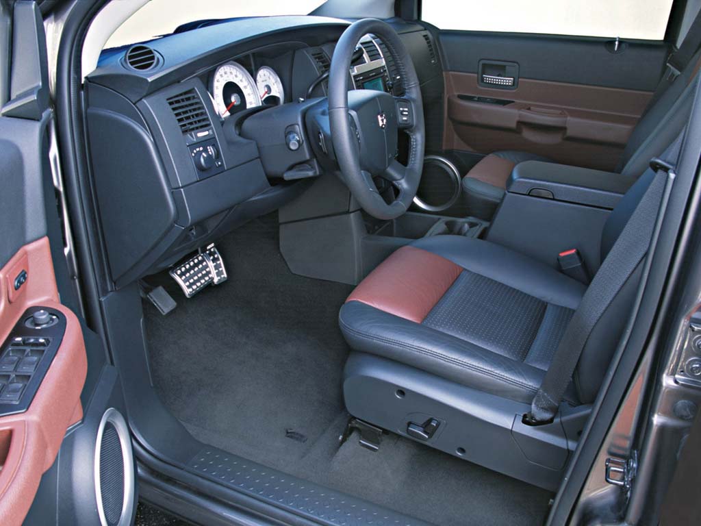 2003_Dodge_DurangoHEMIRTConcept6.jpg