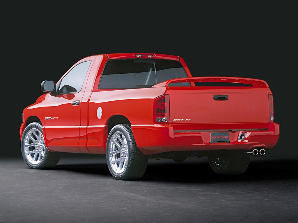 2004_Dodge_RAMSRT103.jpg