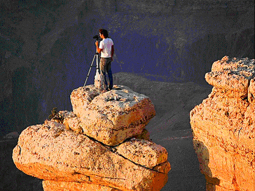 Fot%c3%b3grafo-en-el-Gran-Ca%c3%b1%c3%b3n-.gif