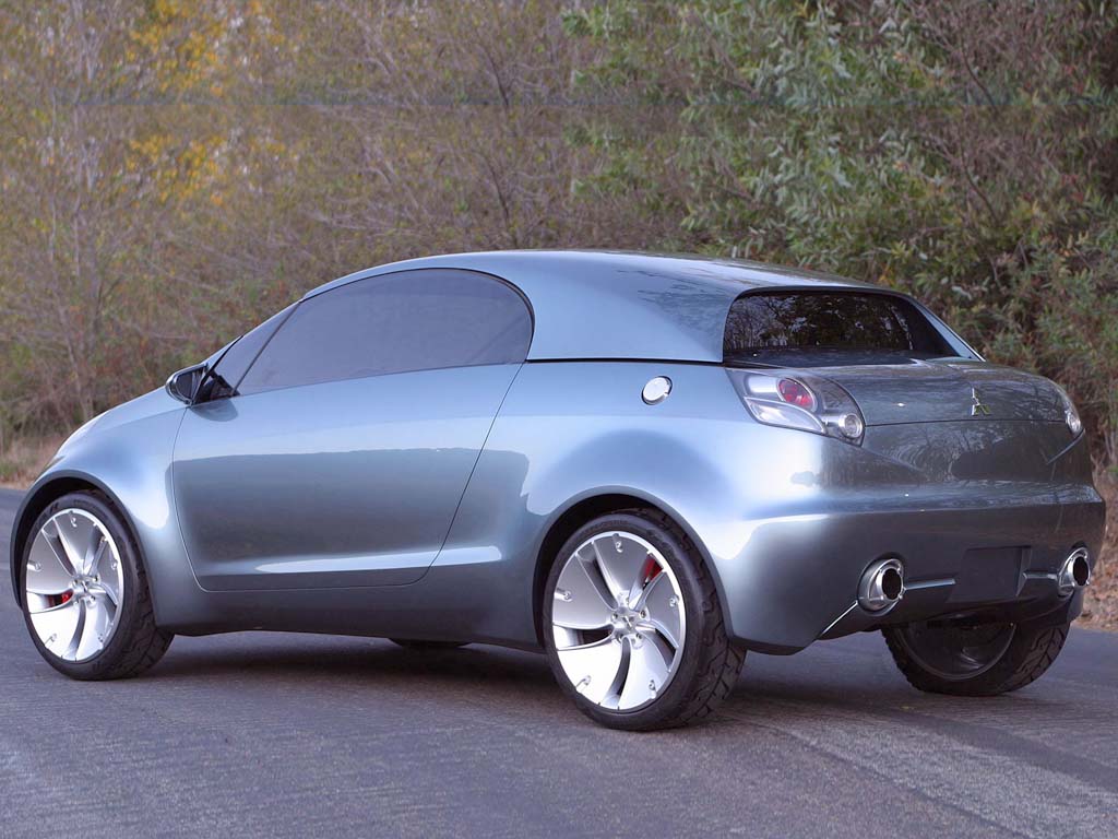 2003_Mitsubishi_TarmacSpyderConcept3.jpg