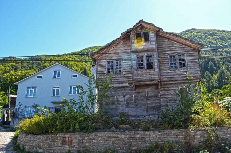 doukaradeniz302.jpg